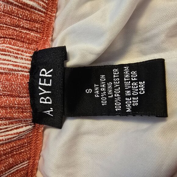 Ladies Size Small A Byer Gaucho Coral Striped‎ Pants - Picture 3 of 3